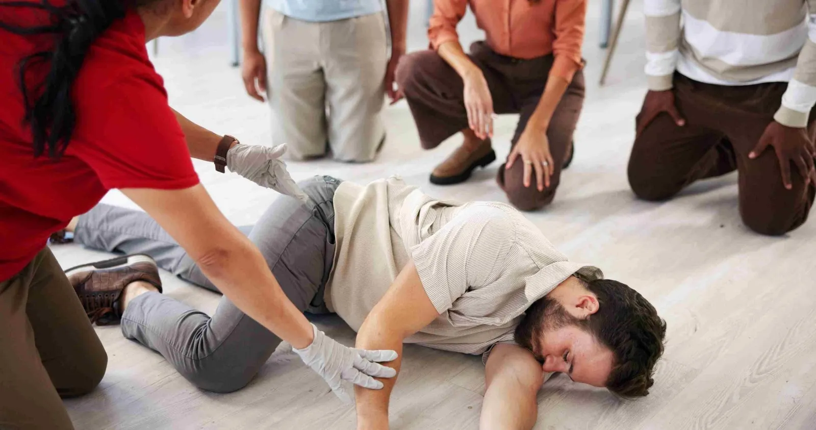 Emergency First Aid at Work (EFAW) on-site training in London